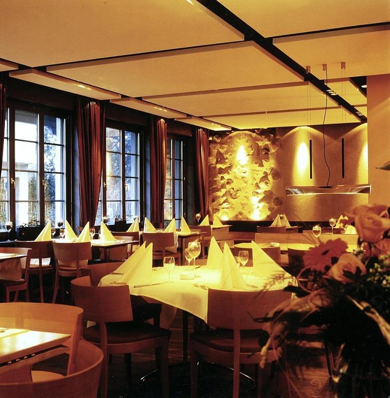 Hotel Restaurant Zum Goldenen Kopf Бюлах Екстер'єр фото